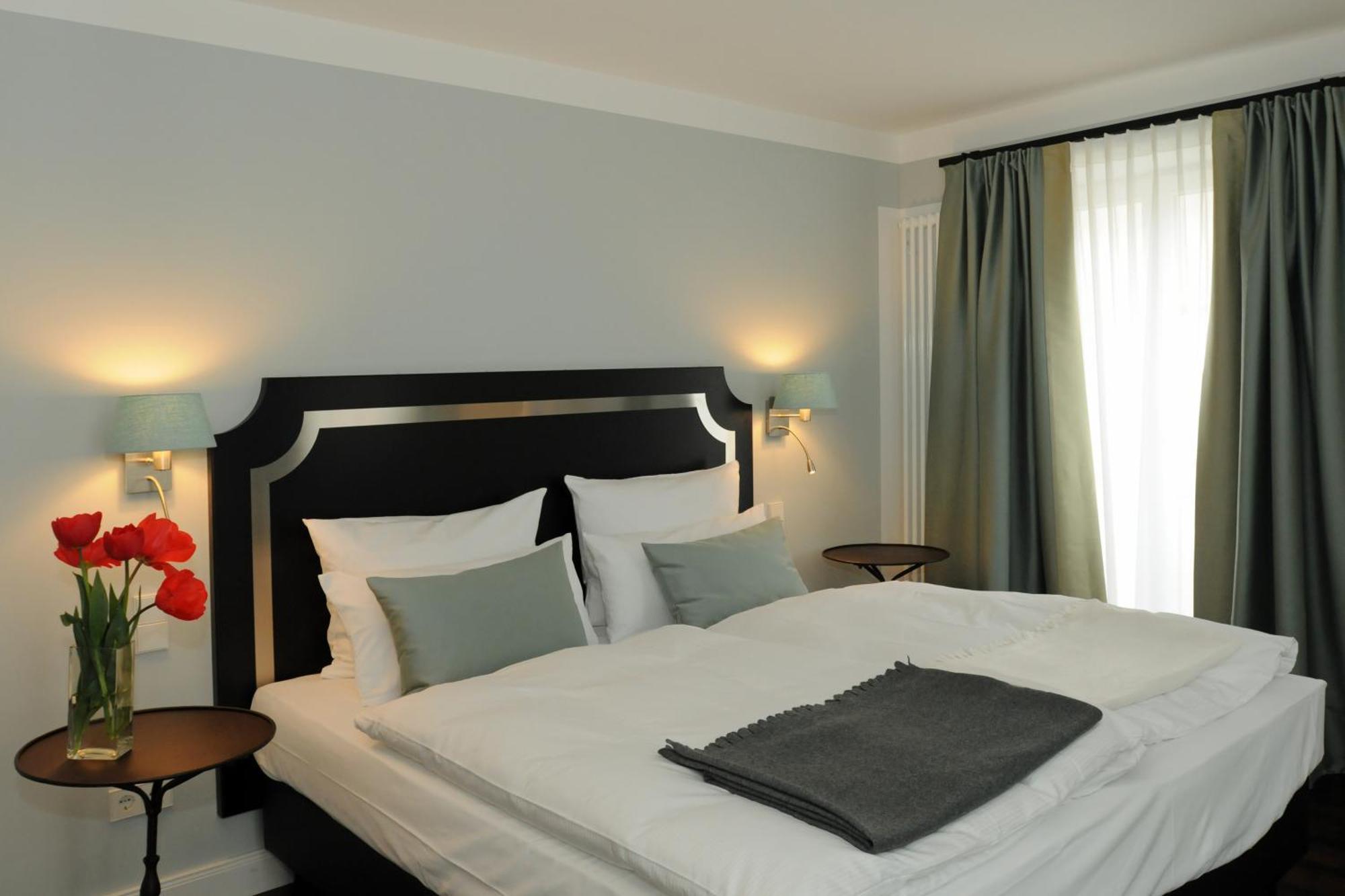Hotel Im Hof Мюнхен Номер фото